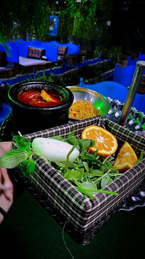 عکس رستوران باغچه سبز