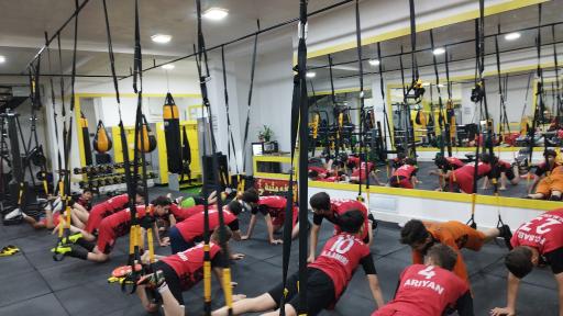 عکس باشگاه ورزشی موج مثبت