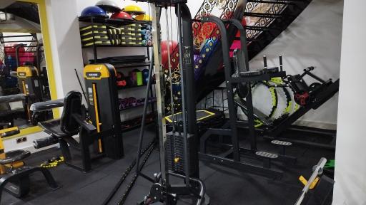 عکس باشگاه ورزشی موج مثبت