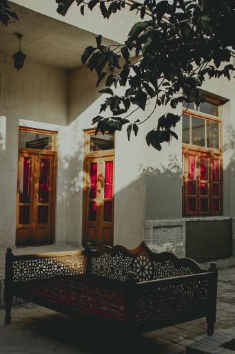 عکس عمارت حاجی بزرگ 
