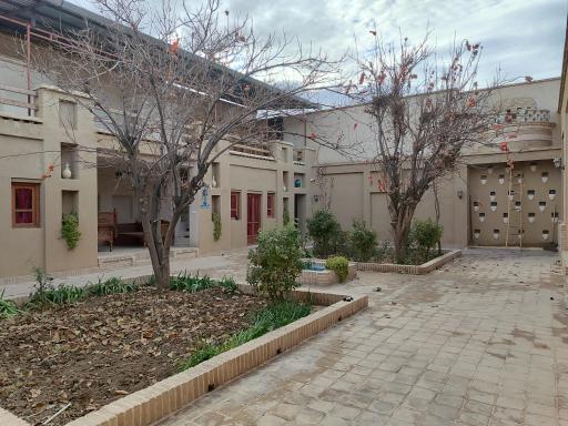 عکس عمارت حاجی بزرگ 