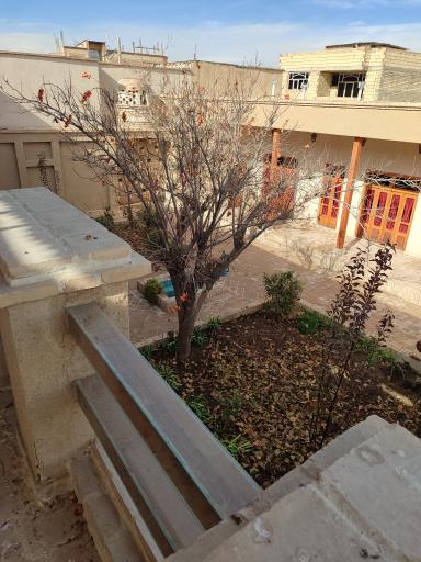 عکس عمارت حاجی بزرگ 