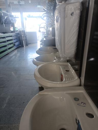 عکس لوله و اتصالات طاهریان 