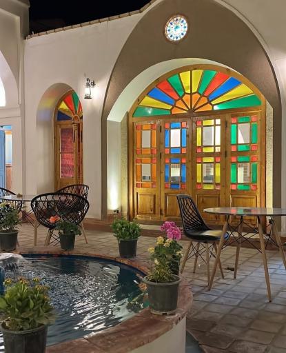 عکس کافه رستوران مون