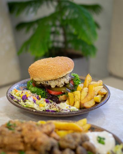 عکس کافه سیلک (شعبه کارگر)