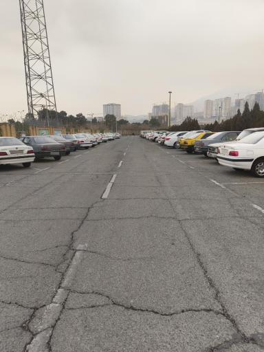 عکس پارکینگ مترو وردآورد