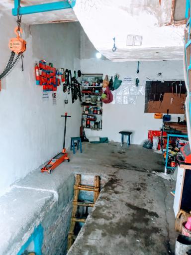 تعمیرگاه مکانیکی امیرحسین شفیعی