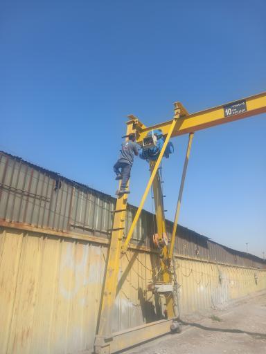 عکس گروه مهندسی ماهر