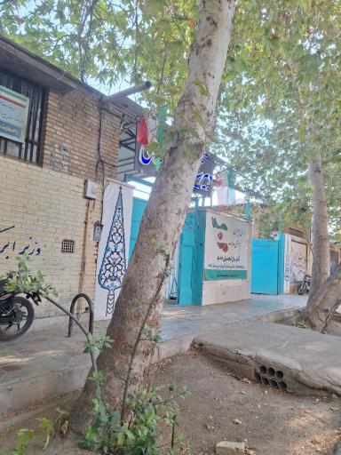 عکس دبیرستان پسرانه دوره اول هیئت امنایی شهید صدوقی