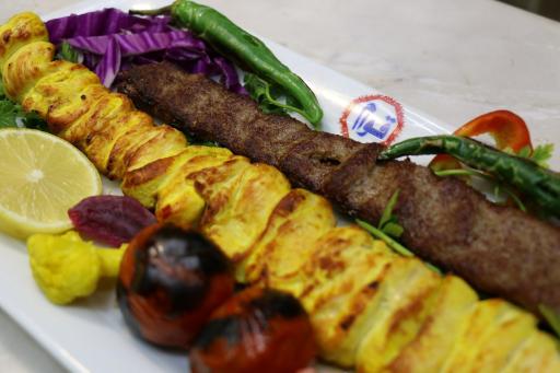 عکس تهیه غذای قوام