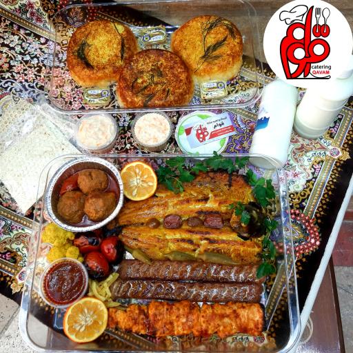 عکس تهیه غذای قوام