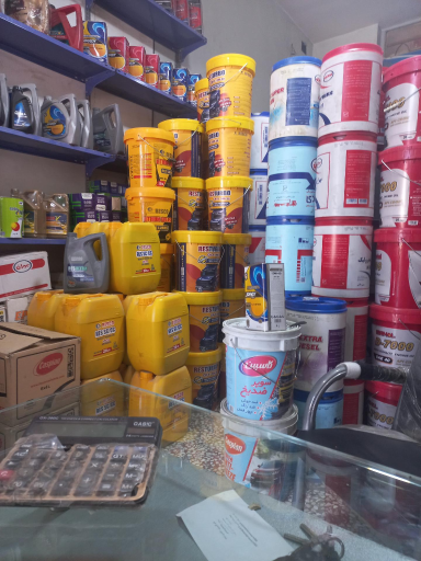 عکس پخش روغن موتور صابری