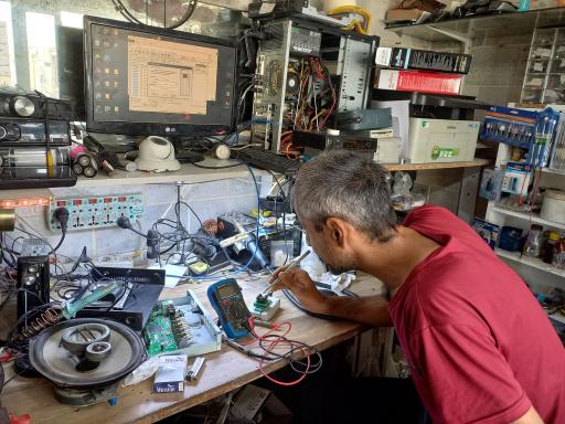 عکس تعمیرات وسایل برقی سالار