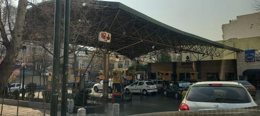 عکس پمپ بنزین پل صدر شماره ۱۶۱