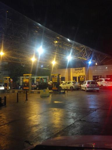 عکس پمپ بنزین پل صدر شماره ۱۶۱