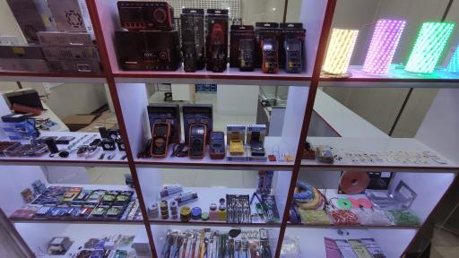 عکس فروشگاه قطعات صفا الکترونیک 