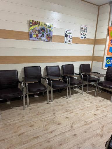 عکس موسسه زبان بیان نو ايرانيان