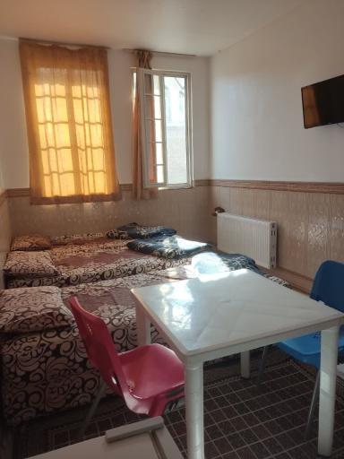 مهمانپذیر زرین