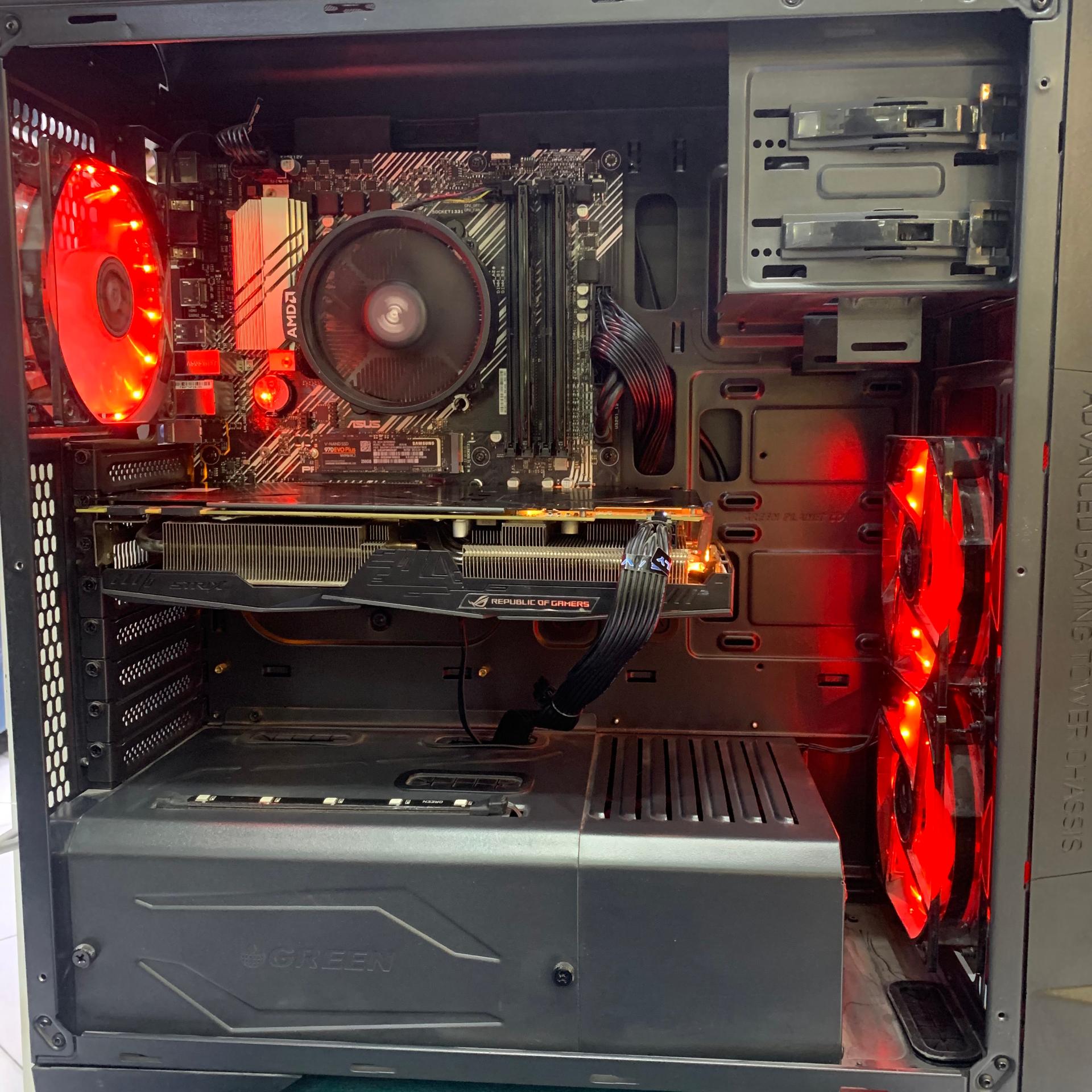 عکس تعمیرات موبایل و کامپیوتر ونوس