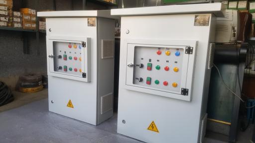 عکس برق صنعتی آریو ولتاژ