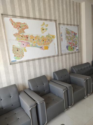 عکس مشاورین املاک پردیس ملک