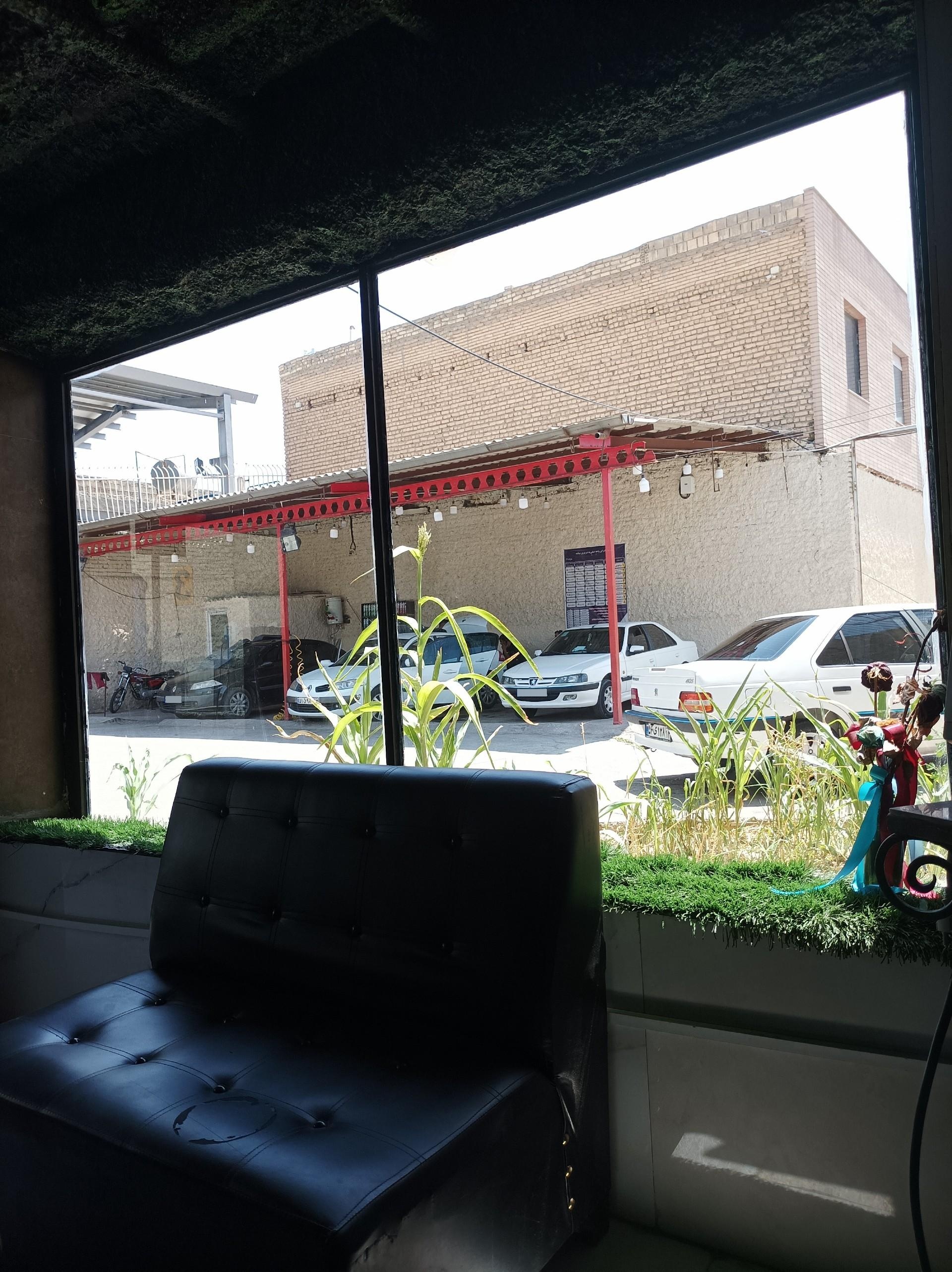عکس کارواش استقلال