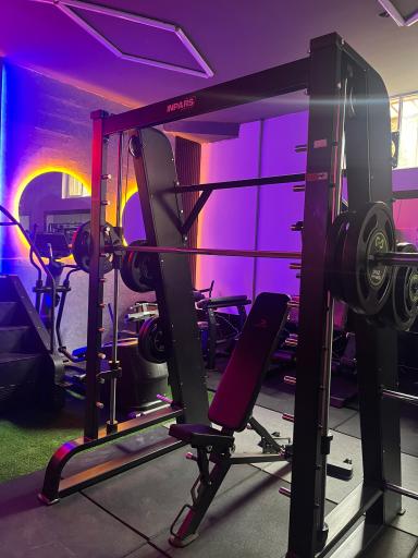 باشگاه بدنسازی هیرو 