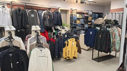 پوشاک اقتصادی اُکر