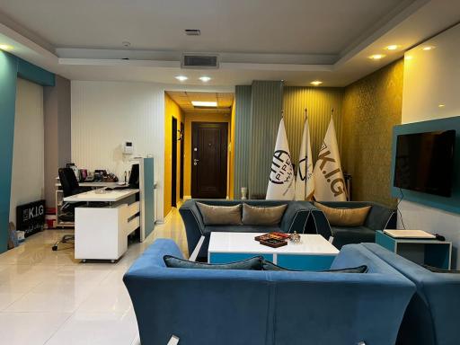 عکس دپارتمان اداری منابع انسانی آسمان 