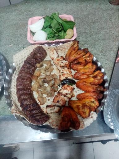 عکس بیرون بر سناتور. حجت کبابی 