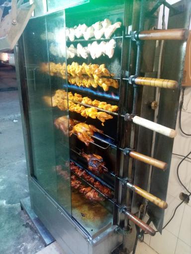 عکس بیرون بر سناتور. حجت کبابی 