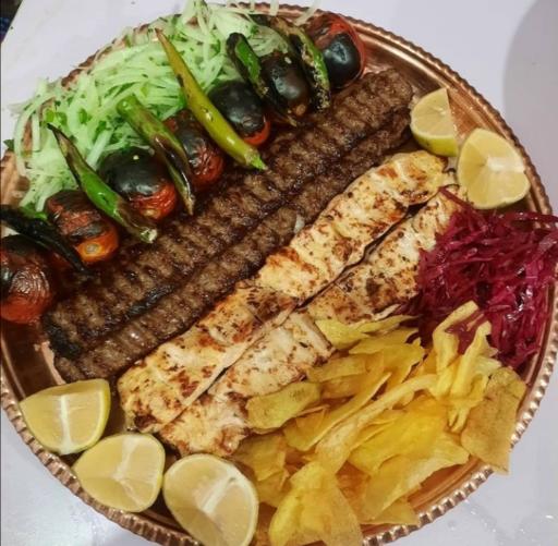 عکس بیرون بر سناتور. حجت کبابی 