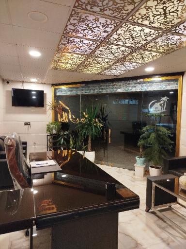 عکس مشاورین املاک ماهور 