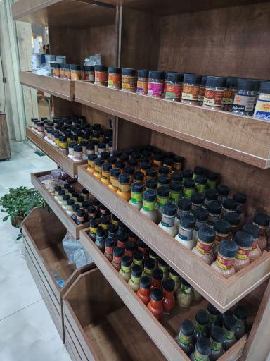 عکس فروشگاه مواد غذایی ارگانیک چاکان