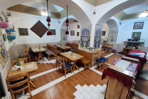 عکس کافه و سفره خانه گلشن