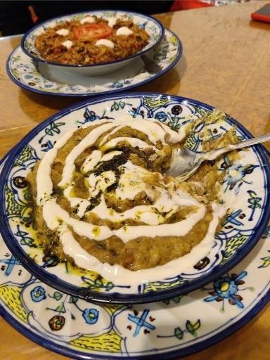 عکس کافه و سفره خانه گلشن