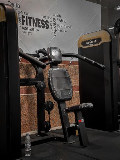 عکس باشگاه بدنسازی فرهنگیان