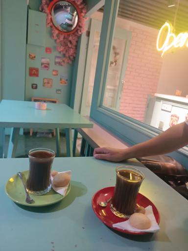 عکس کافی شاپ شروین