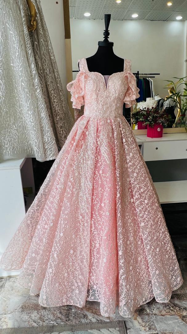 عکس آموزشگاه خیاطی و مزون عروس الگو