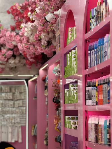 عکس لوازم آرایشی نیوفیس