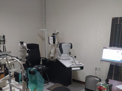 عکس بینایی سنجی و عینک کیمیا