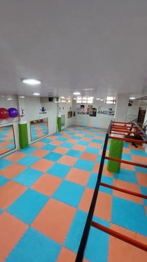 عکس باشگاه فرهنگی ورزشی قهرمانان درچه 