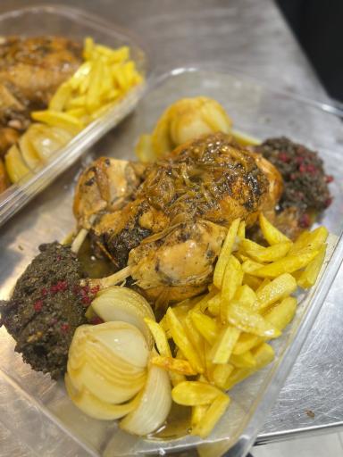 عکس چلوکبابی حاج محمد (ته چین خلیل شهر)