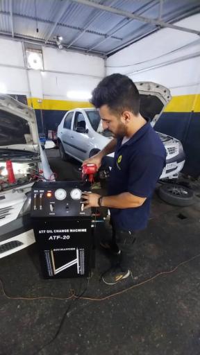 عکس تعمیرگاه رنو پارس