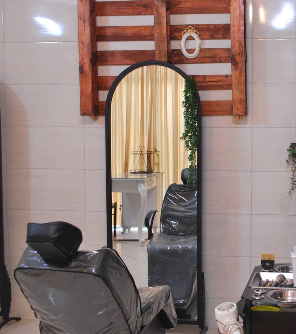 عکس سالن زیبایی مهسانا