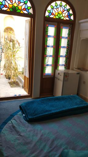 اقامتگاه بومگردی خانه شعر 