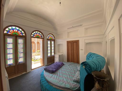 اقامتگاه بومگردی خانه شعر 