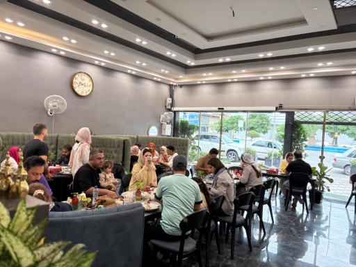 رستوران ریحون