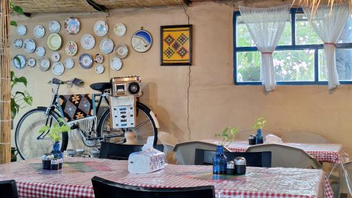 عکس رستوران سعید خان