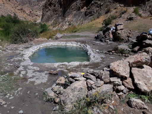عکس آب گرم تیل